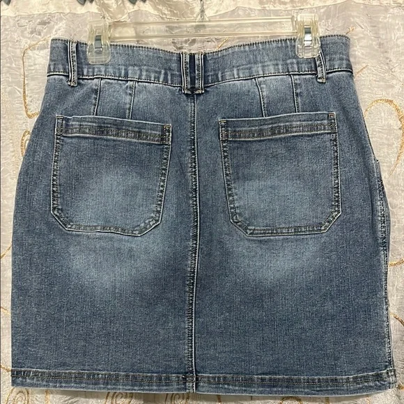 🌵Democracy Blue Mini Skirt🌵 - Picture 4 of 5